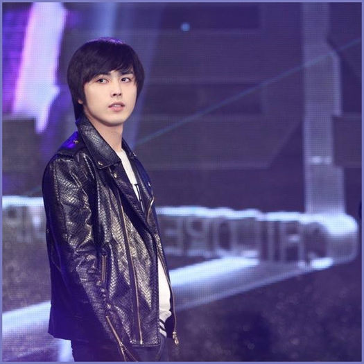 - . . . Zau? :)) ..Hey :-h - ix __ Episodul 051 __ xi