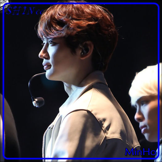(Mh) ..Dwa. :3 ..E disponibila intre ora 8-12. :> #H ..(click) - ix __ Episodul 051 __ xi