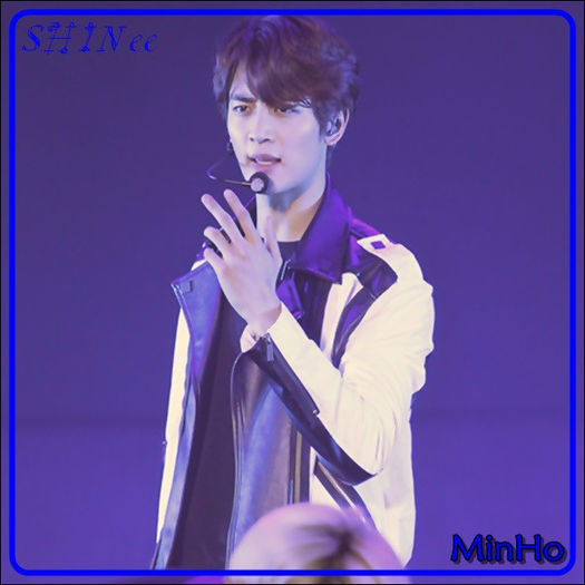 (Mh) ..Lulu. :-? ..Te provoc sa ..hmm.. :> .. (click) ..:)) - ix __ Episodul 051 __ xi