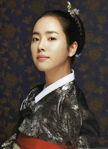 Cristina putem vorbi o clipa?