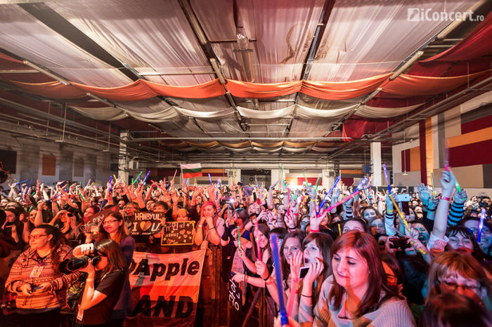  - x_Concert Live Led Apple in Romania-Bucharest