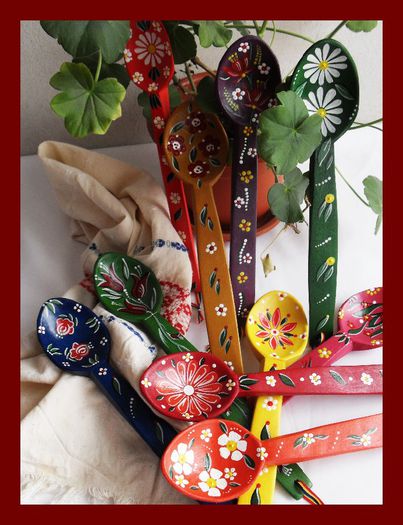 SDC16906 - LINGURI DE LEMN PICTATE MANUAL - tel 0771503314