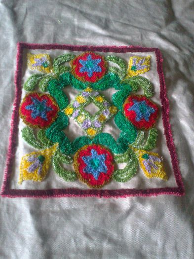 Fotografie3552 - 0 punch needle embroidery