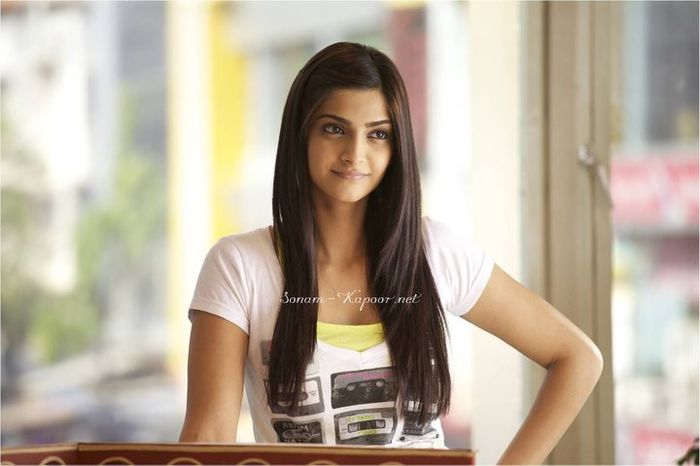 168460_496725891007_5518591_n - Sonam Kapoor