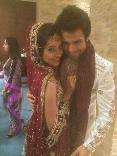 2 - Asha Negi 5