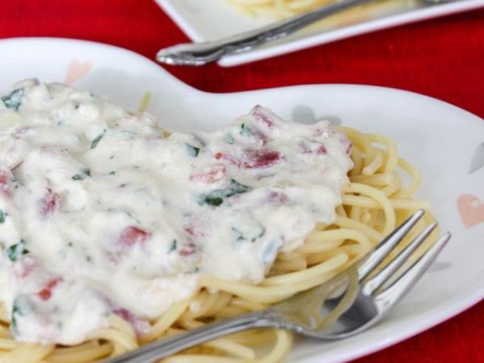 Felul principal : Paste carbonara - x Meniul zilei