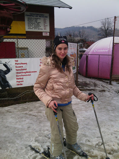 IMG_20140222_115111; Noi 2 la lectia de ski...
