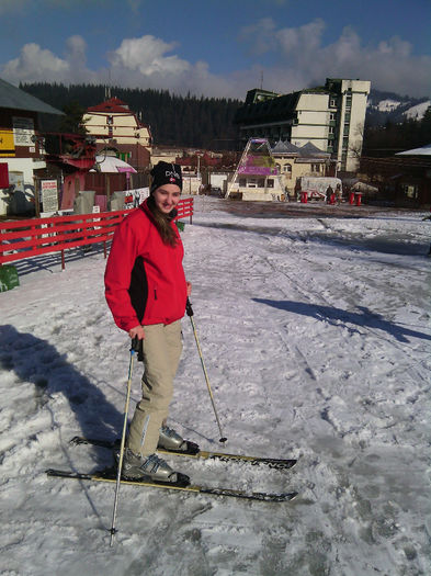 IMG_20140218_110042; Noi 2 la lectia de ski...
