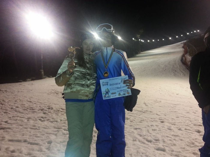 1743467_588161917933294_178210383_n; La premiere in casrul concursului Cupa Piatra neamt pe partia cozla.
