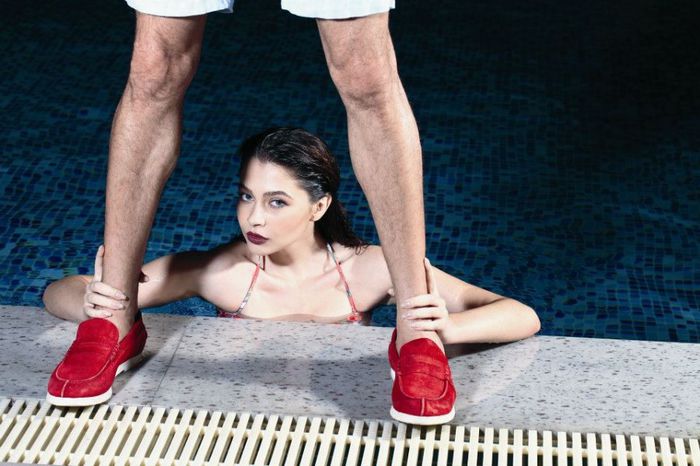 394676_489680461045314_525268170_n