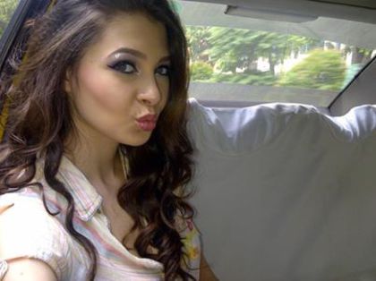 320658_132534100235186_1602521620_n