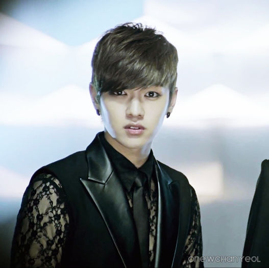 shin won ho(cross gene)