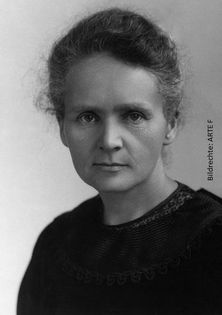 Maria Sklodowska-Curie; (n.7.11.1867,varsovia;m.4.7.1934,Sancellemoz-Franta)descopera poloniu si radiu;premiul nobel pt fizica,in 1903
