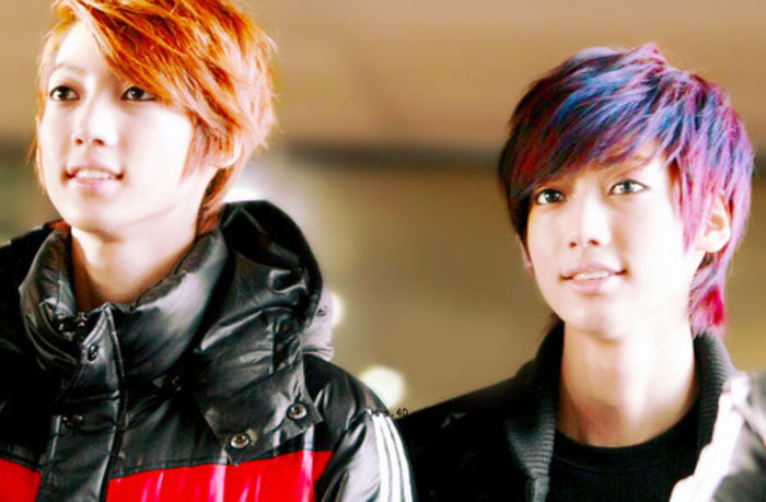 Jo Twins