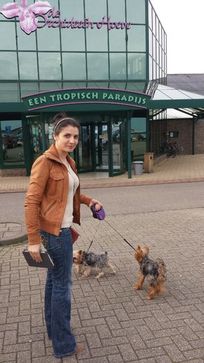 Desi pusa la sfarsit, este prima poza facuta..