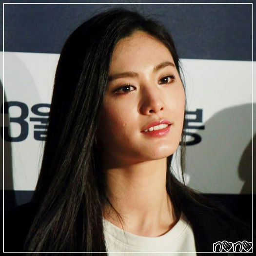 .★. Lizzy a ramas la Pledis cu Raina si staff-ul..:))Si fetele sunt ok:-?..:))De ce oarecum bine? :-