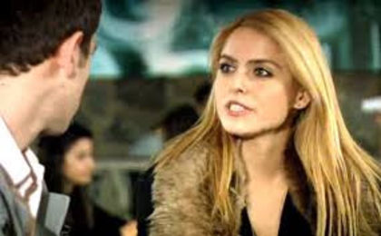 Poti sa-mi spui orice.Doar suntem prieteni...buni prieteni