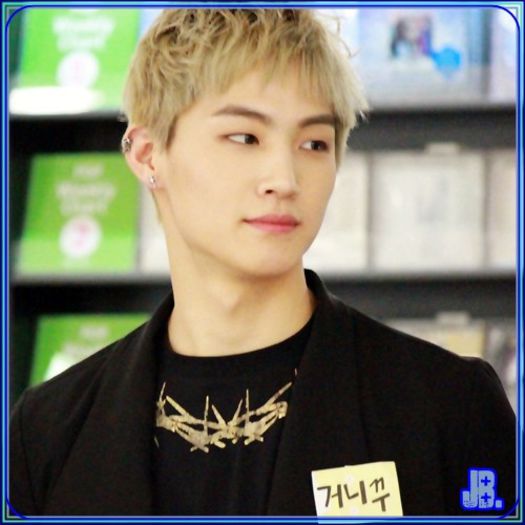 JB) Maa~ :( :)) Bye. -..- - ix __ Episodul 053 __ xi