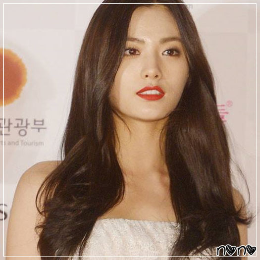 .★.  . . . Nu mai ai ce cauta prin preajma lui Minwoo. :-w..