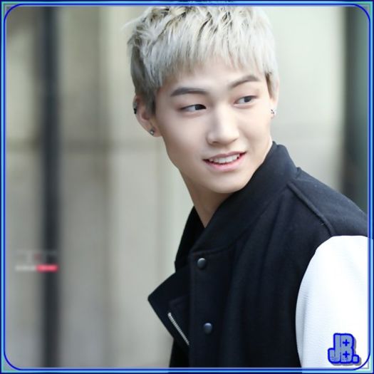 JB) Paralel. :D Hey. ^^