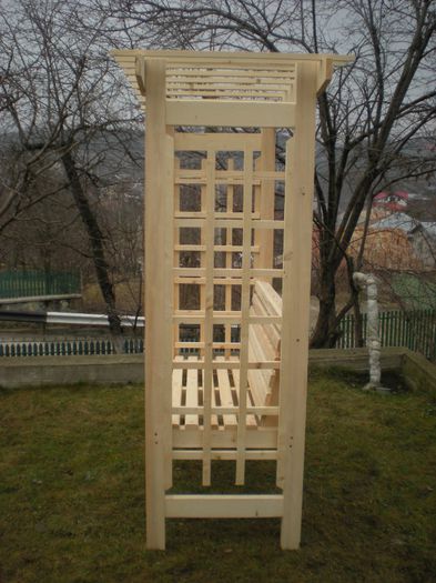 pergola din lemn pentru gradina cu banca din lemn (9)
