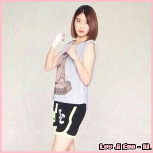 [I.U] Omo, serios? ..:| ..=)) #Mh. [mănâncă] Mulţam tuu. #Y. :)) #L.