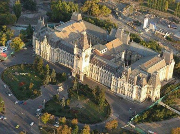 PALATUL CULTURII DIN IASI-ROMANIA. - ARHITECTURA IN ROMANIA