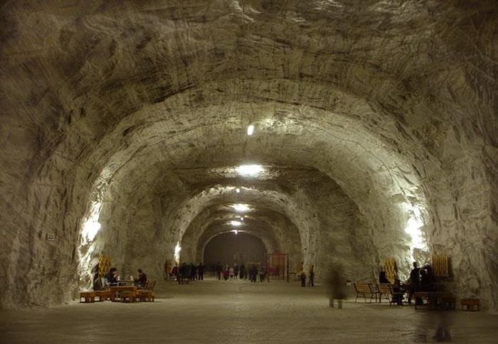 INTERIOR IN SALINA CACICA.