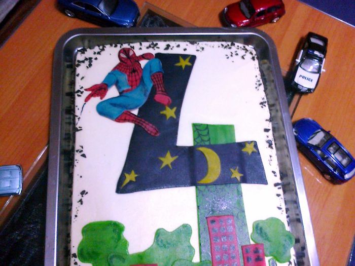 12 - TORT SPIDERMAN1