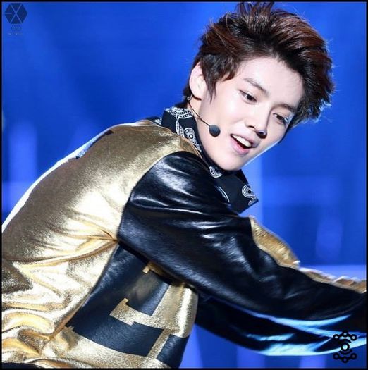 140212 LuHan @3rd Gaon Chart KPOP Awards.042