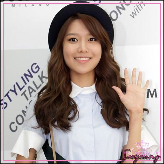 Soo| ..Heei. :3 ..[se uita la Hyun] ..Cred ca pe tine nu te place Yoona. :-? ..Oups.. :| .. - ix __ Episodul 056 __ xi