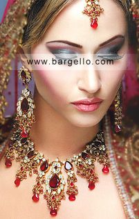 j699-L-asian-bridal-jewellery - Podoabe indiene 2013
