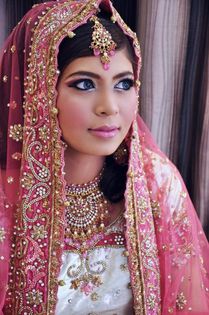 pink-bridal-wear-2 - Podoabe indiene 2013