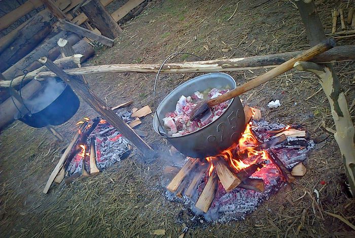 1796981_566386470142193_1979193902_o - In linistea satului