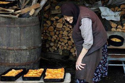 1001270_840698115956433_714284752_n - In linistea satului