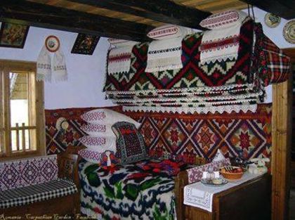 1797561_840697835956461_882919380_n - In linistea satului