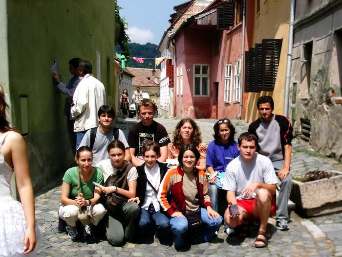 Cu prietenii in Sighisoara, iulie 2004