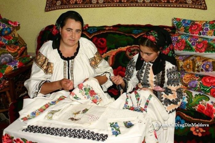 1426226_209448285907142_52144810_n