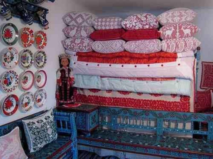 1476313_212132375638733_2042023449_n