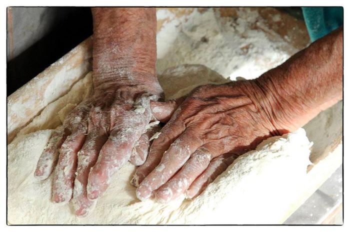 1538745_218315055020465_2051099854_n