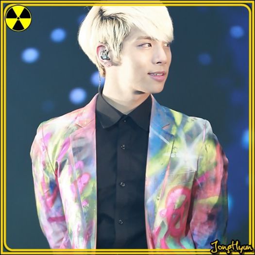 - Ada` vino. :o3 #H. Hei. :))
