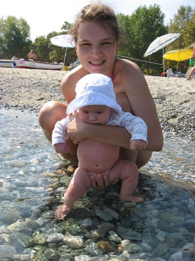 Baita in mare la 4 luni