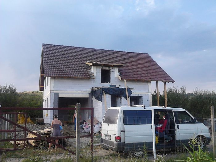 Casa noua, in constructie, Tg. Mures, iulie 2012