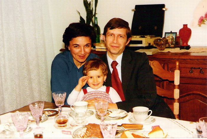 Intre Constanta si Corneliu Comandar, azi profesori universitari, 1981