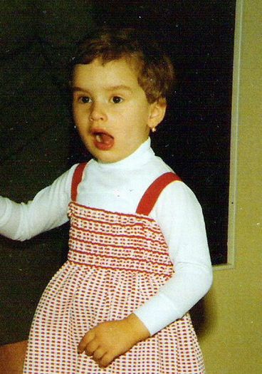 Andreea Zainescu, Iasi aprilie 1981 - 1 C1