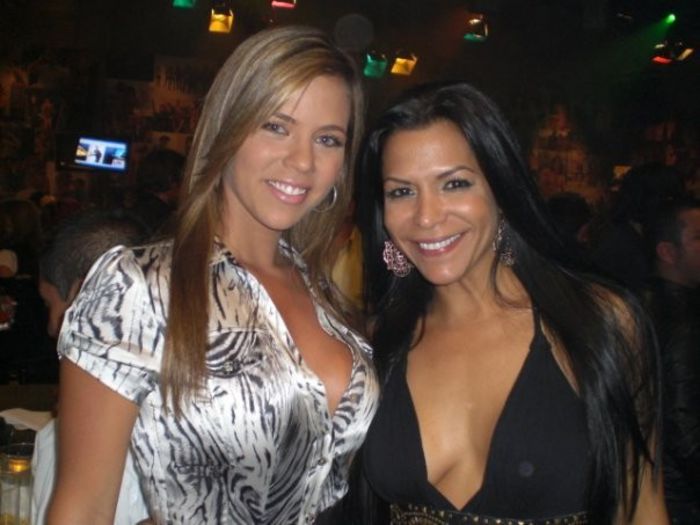 10132_148012621609_2294998_n