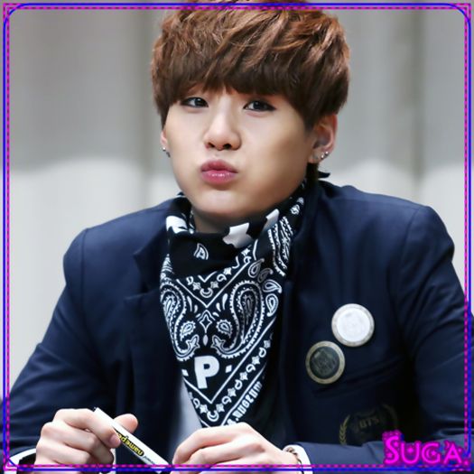 ✖ Bye. :* Stai ma,ca merita o poza.=)) [ii face poza] Asa. :o3 Iauzi,stie Lulu. :)) #X.