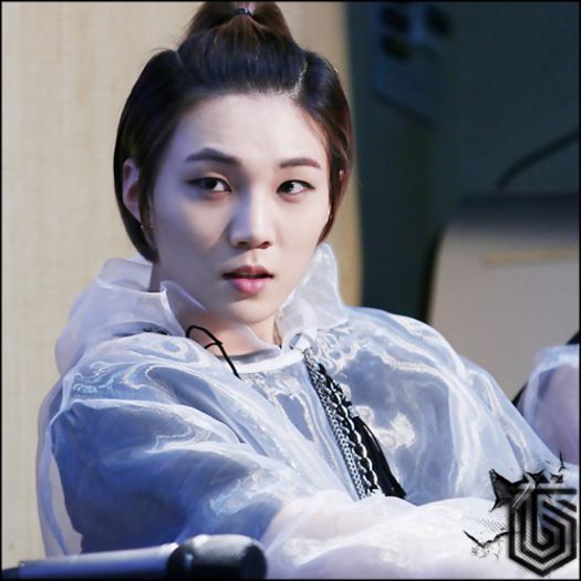 (지로) Atunci presupun ca nu o deranjeaza ca am luat-o. :-? :))