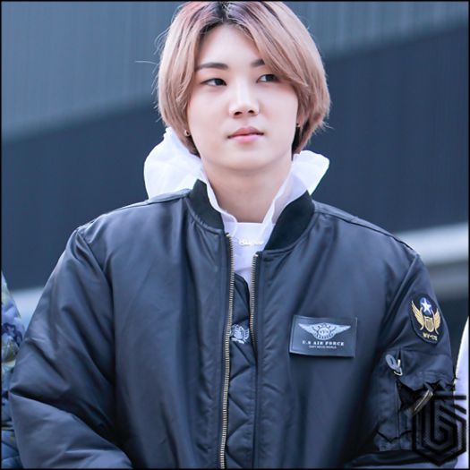 (제로) Atunci sunt mort. :-? T-T De unde naiba am luat-o? T-T [pleaca sus]