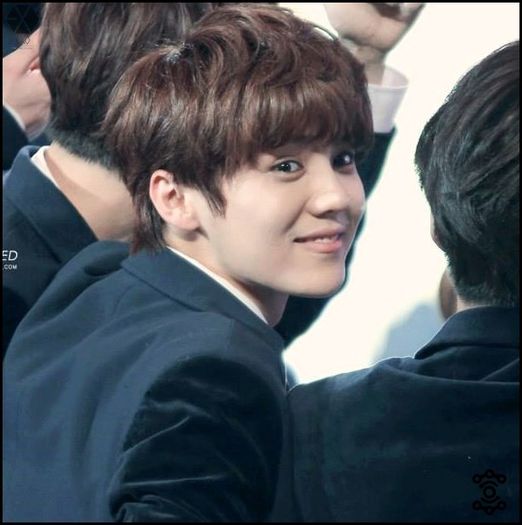 .Han| ..Bunaa. :* #Yoo. Daa, nebunaticul. :> #L.